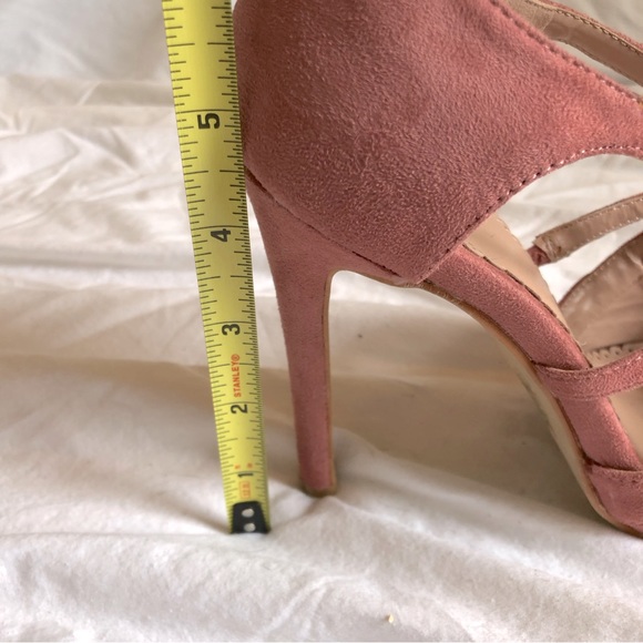 JOURNEE COLLECTION “Suede” Strap-Front Pumps (7.5M) - Picture 7 of 15